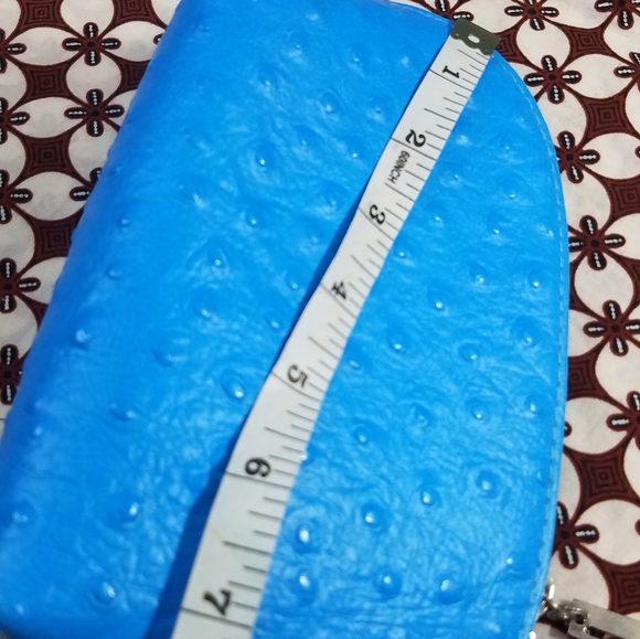 Blue Italian Leather Pouch - Picture 8 of 10